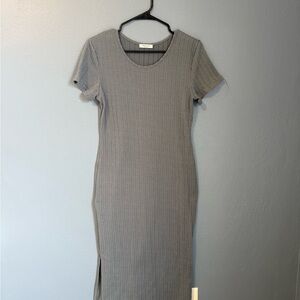 Elegant Gray Knit Midi Dress